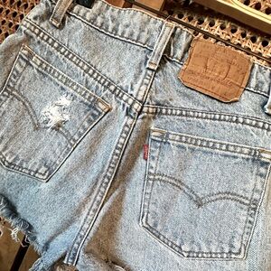 Vintage Levi’s Cutoff Jean Shorts